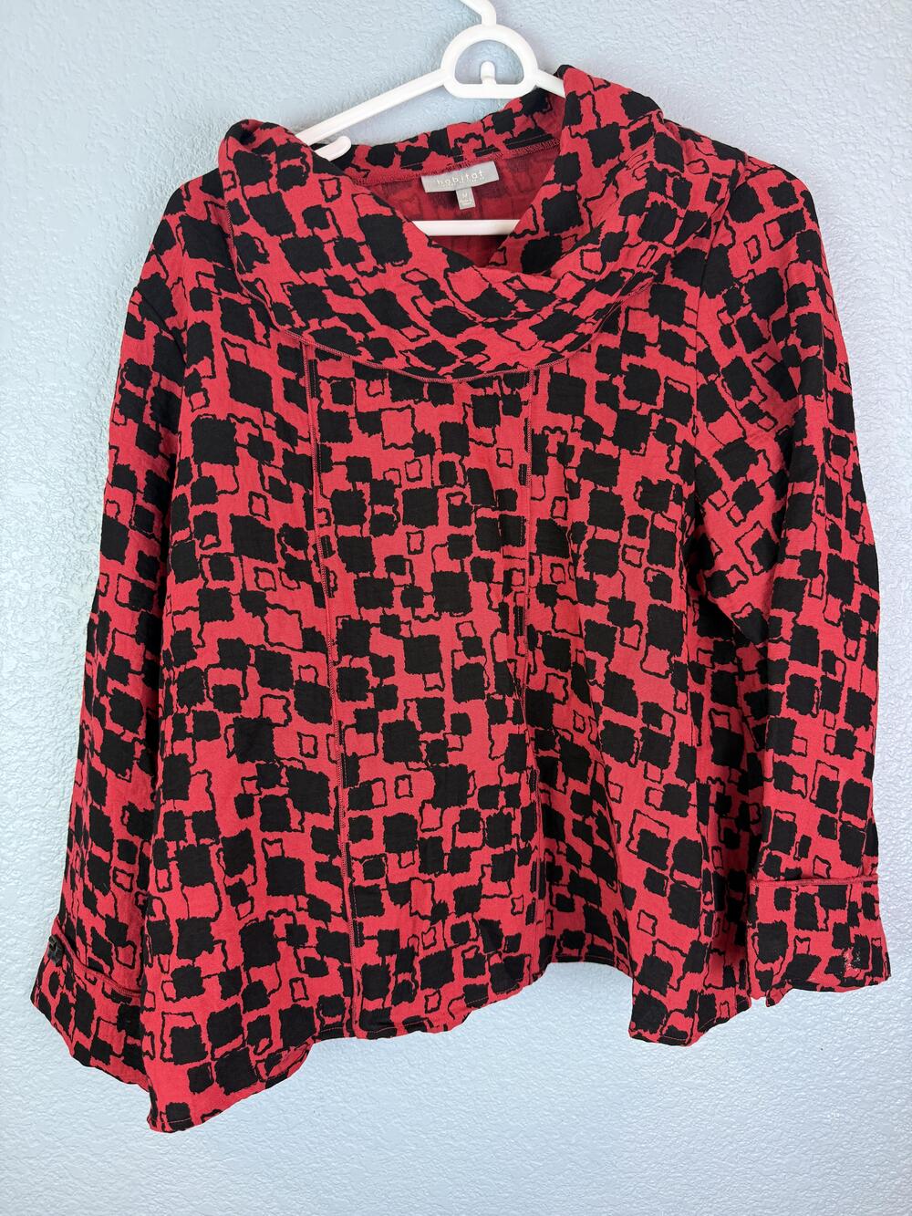 Habitat Pullover Womens Medium Cowl Neck Button Sleeve Abstract Artsy Top